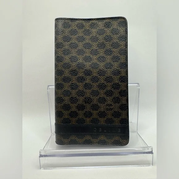 Celine | Bags | L Celine Elegant Black And Brown Phone Case  display picture 1